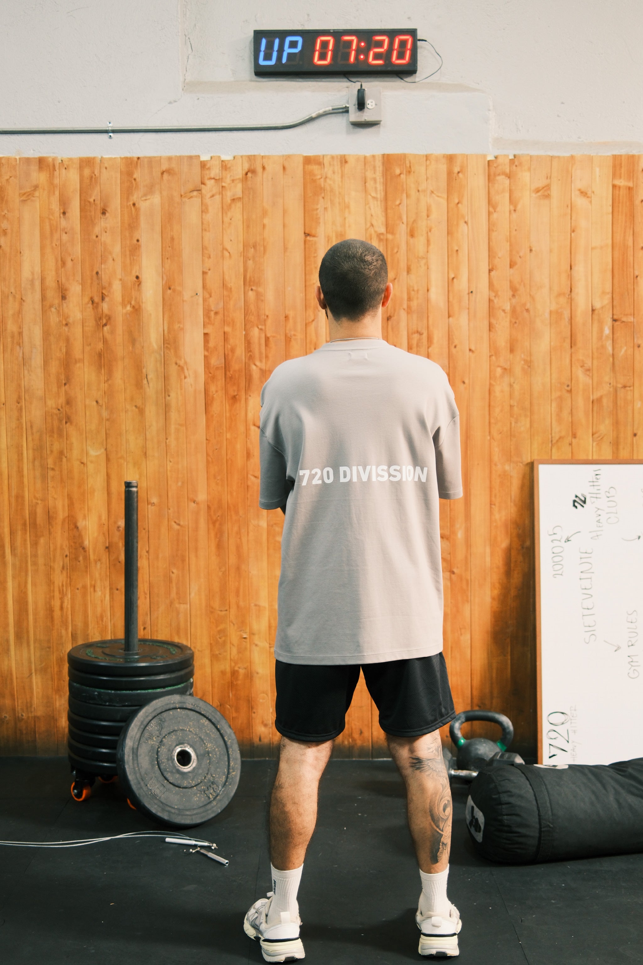 CAMISETA OVERSIZE MASTERPIECE